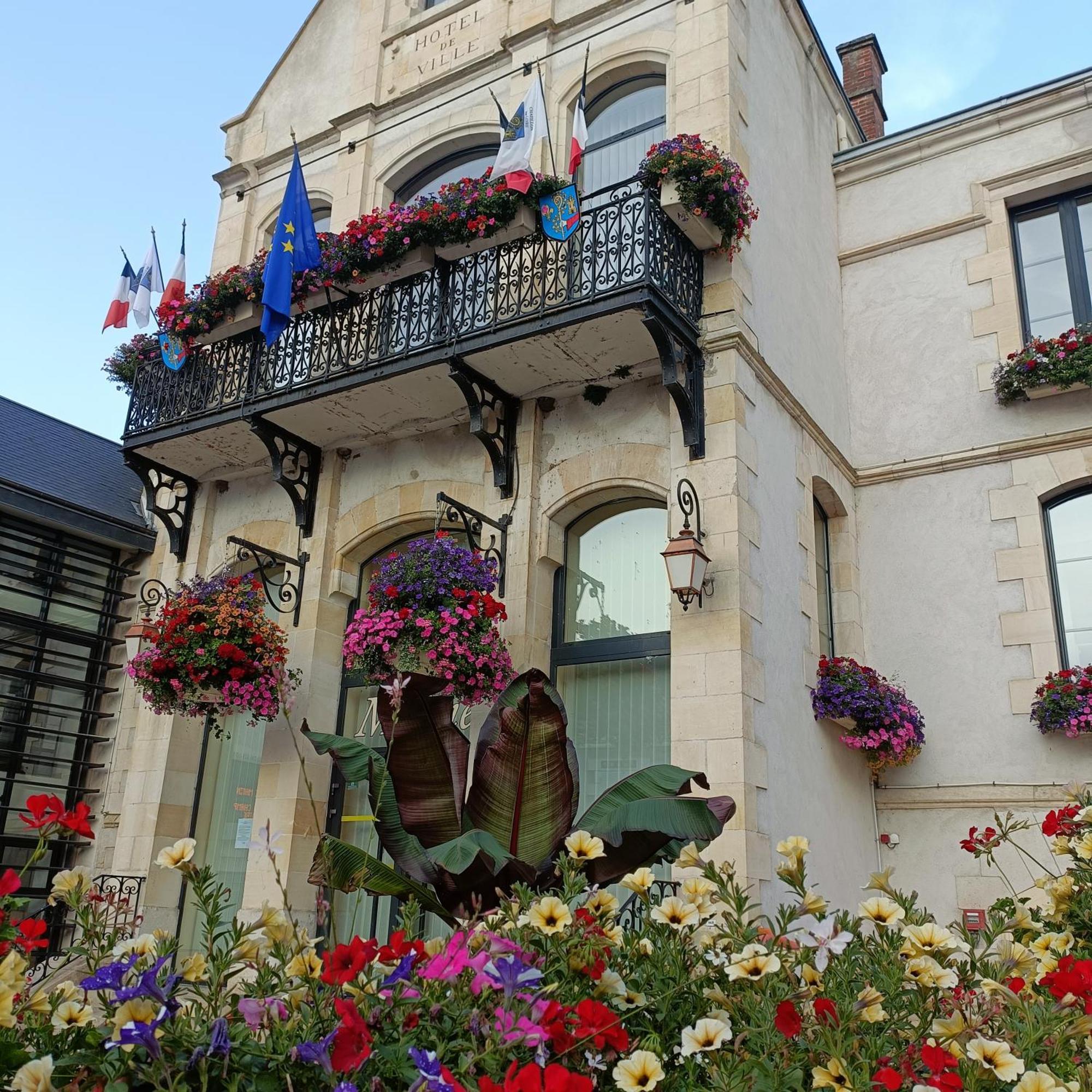 Aparthotel L'Escale Chatillonnaise - L'Explorateur Exterior foto